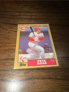 •Topps• 1987 Pete Rose Baseball Card